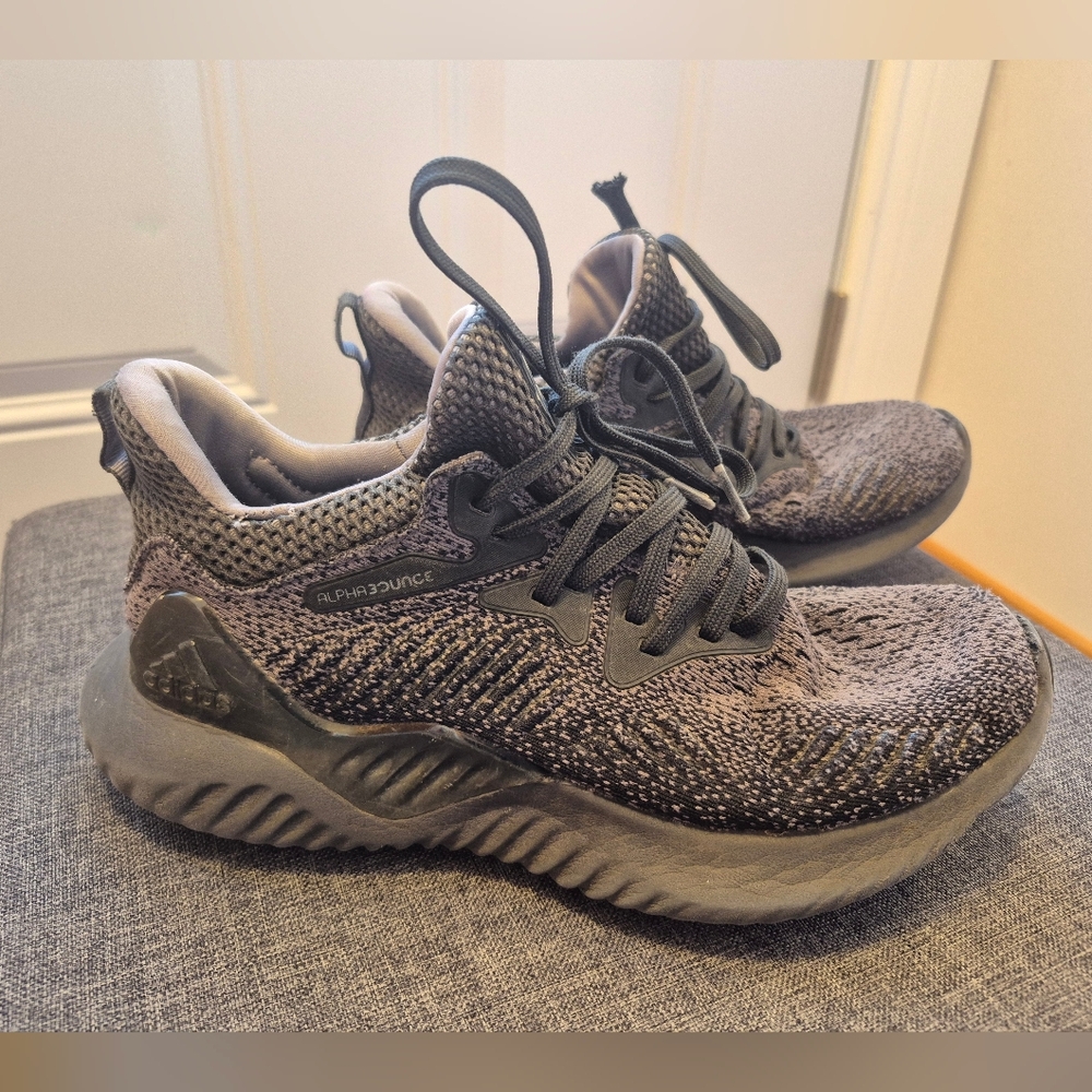 Adidas AlphaBounce Running Shoes - Picture 2 of 14